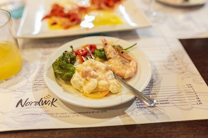 The Granada Evening Tapas Crawl by Food Lover Tour - Granada at 7:30 pm: how this tapas crawl works