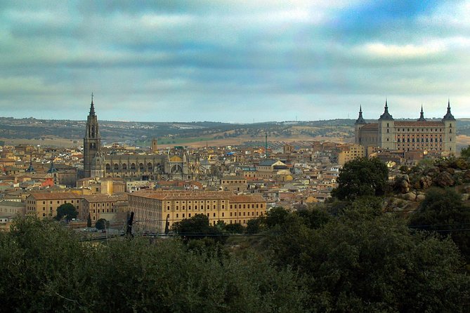 Toledo Tour with Tapas, Wine Tasting and Optional 3 Monuments - The optional skip-the-line monuments: pick the right option or you’ll feel the gap