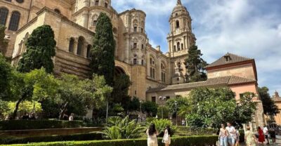 Ultimate Malaga: History and Tapas All Included - Meeting outside McDonald’s: simple logistics, easy start