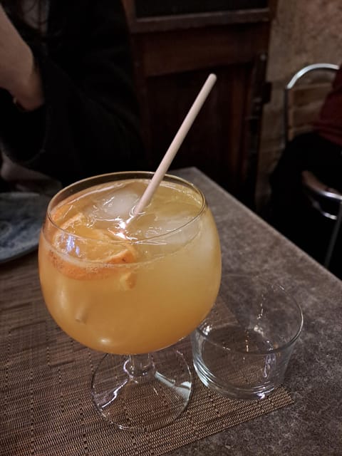 Valencia: Authentic Tapas & Drinks with a Local - Clóchinas: the Valencian take on shellfish