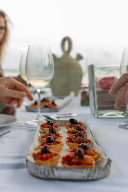 Valencia: Boat Ride with Valencian Wine Tasting & Tapas - Key highlights worth knowing