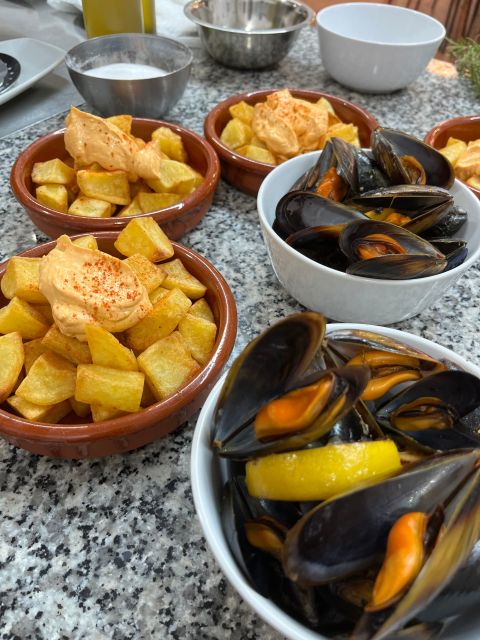 Valencia: Evening Guided Paella Workshop, Tapas, and Drinks - Who this workshop suits best (and who should rethink)