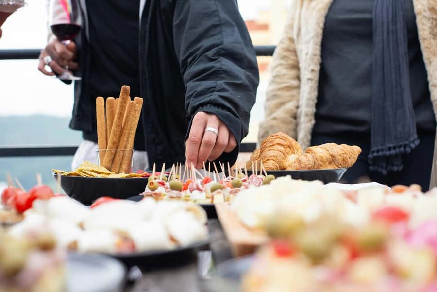 Valencia: Mysteries, Legends, & Local Tapas Experience - Quick hits before you start