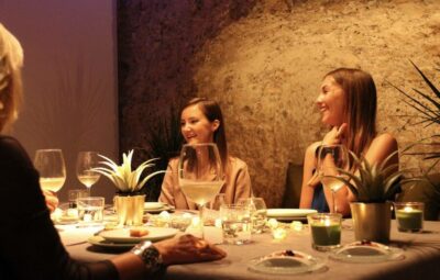 Valencia: Old Town Tour, Wine & Tapas in an 11th c. Monument - Plaza de la Reina and Plaza de la Virgen: where the city’s layers show