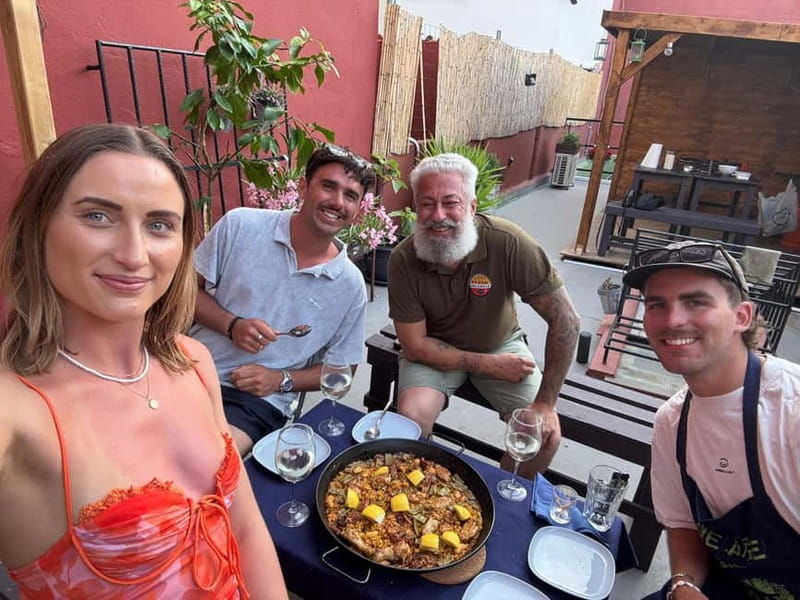 Valencia: Paella Cooking Class with Tapas and Drinks - Key things you’ll enjoy in this Valencian paella class