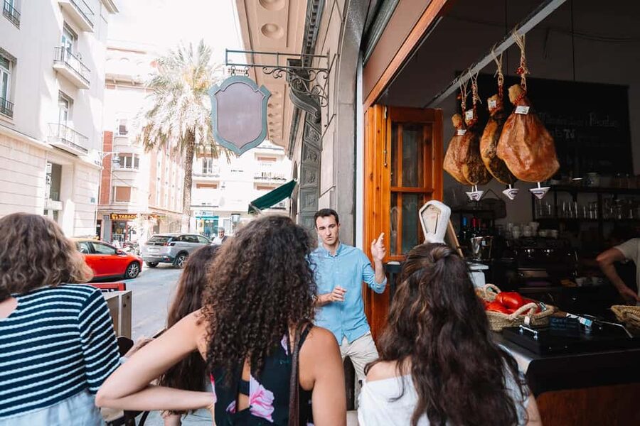 Valencia: Tapas and Drinks Evening Tour - Who This Tour Fits Best (And Who Should Skip It)