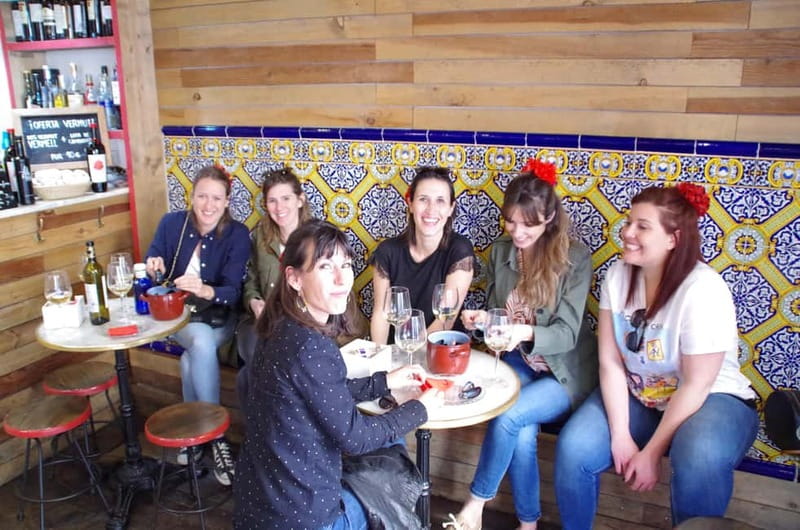 Valencia: Tapas and Sightseeing guided tour - Meeting in Plaça de Santa Caterina: how you’ll get oriented