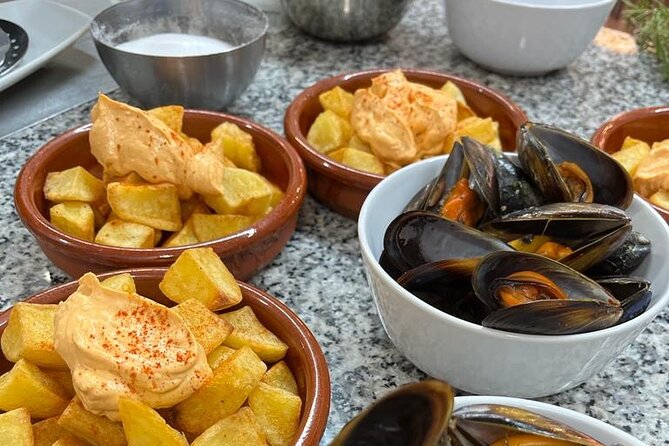 Valencian paella cooking class, tapas and visit to Ruzafa market. - Who this 3.5-hour Valencia class is best for
