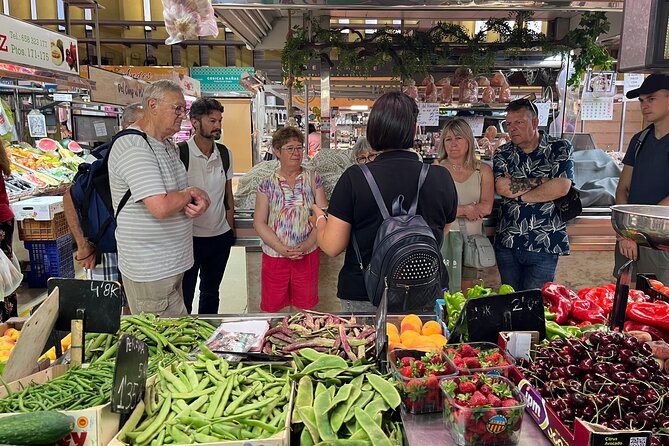 Vegetable Paella cooking class, tapas and Ruzafa market visit - The meal that follows: Valencian salad, wine, fruit, and sweet finish