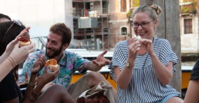 Venice: Local Secrets of Venice Tapas & Wine Walking Tour - Cichetti and 3 glasses of wine: what you actually get