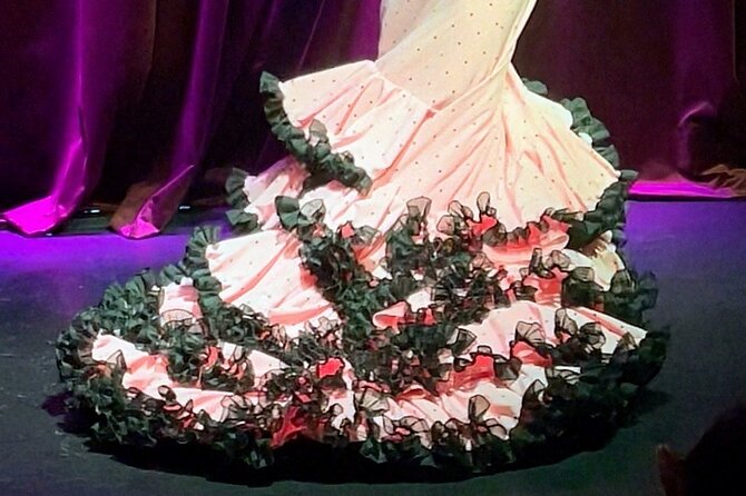 Vibrant Flamenco Show and Tapas Menu in Alicante - Seating and views: how to get the best experience