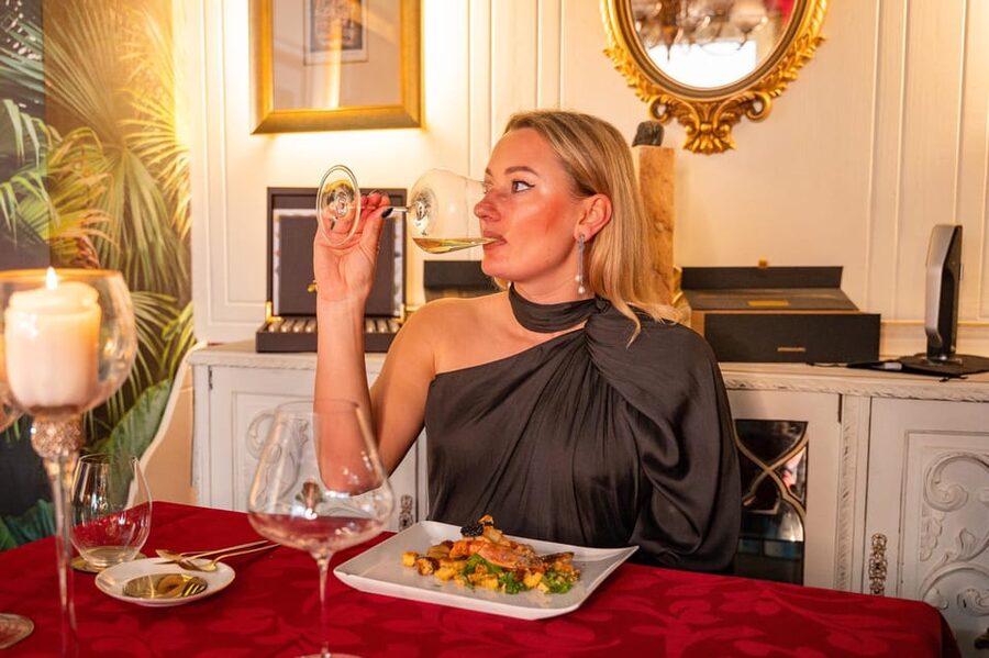 WINE TASTING & TAPAS IN THE HEART OF FARO - Price and value: is $115 for 210 minutes a fair deal